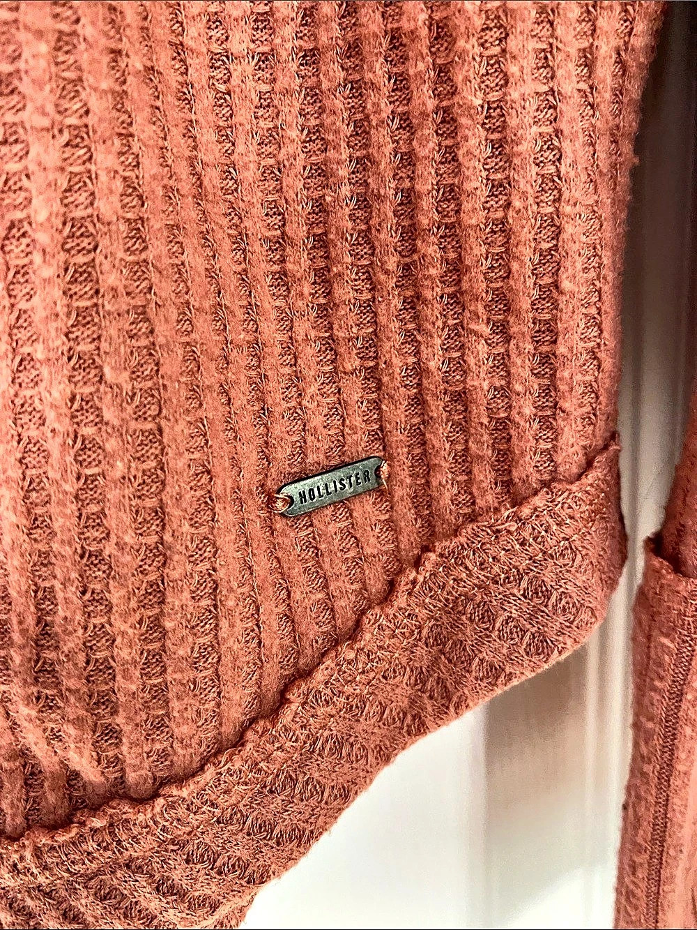 Hollister Ribbed V-Neck Sweater in Pink Small great condition - Picture 4 of 5